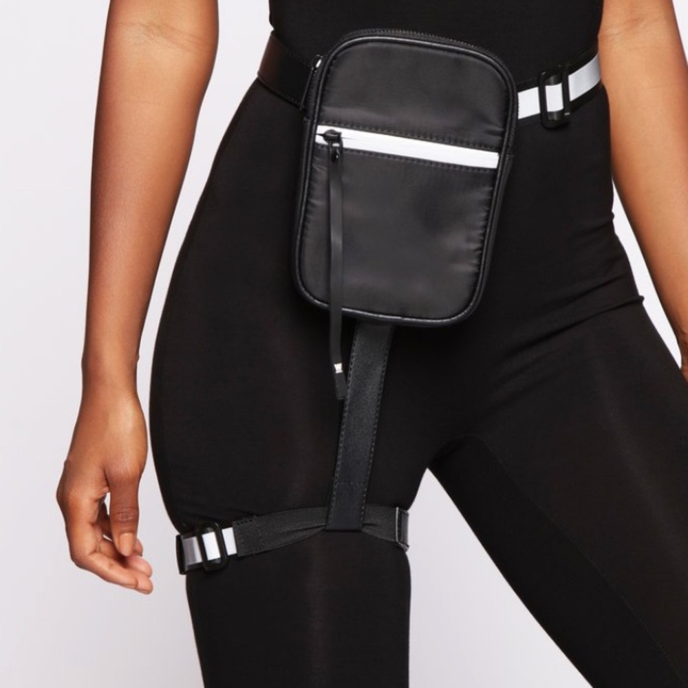 Black Holographic Harness Fanny